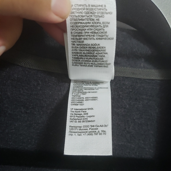 THE NORTH FACE Grey Cardigan - Picture 9 of 10